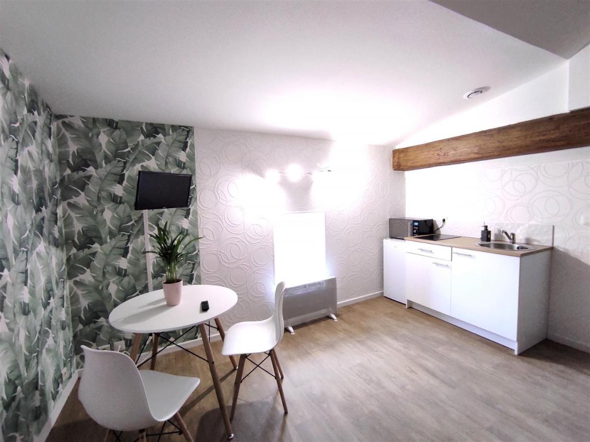 Theize Appartement Oingt - Les Meubles Des Pierres Dorees מראה חיצוני תמונה